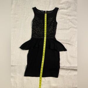 Bebe Black Gold Floral Peplum Sleeveless Pencil Mini Dress XXS